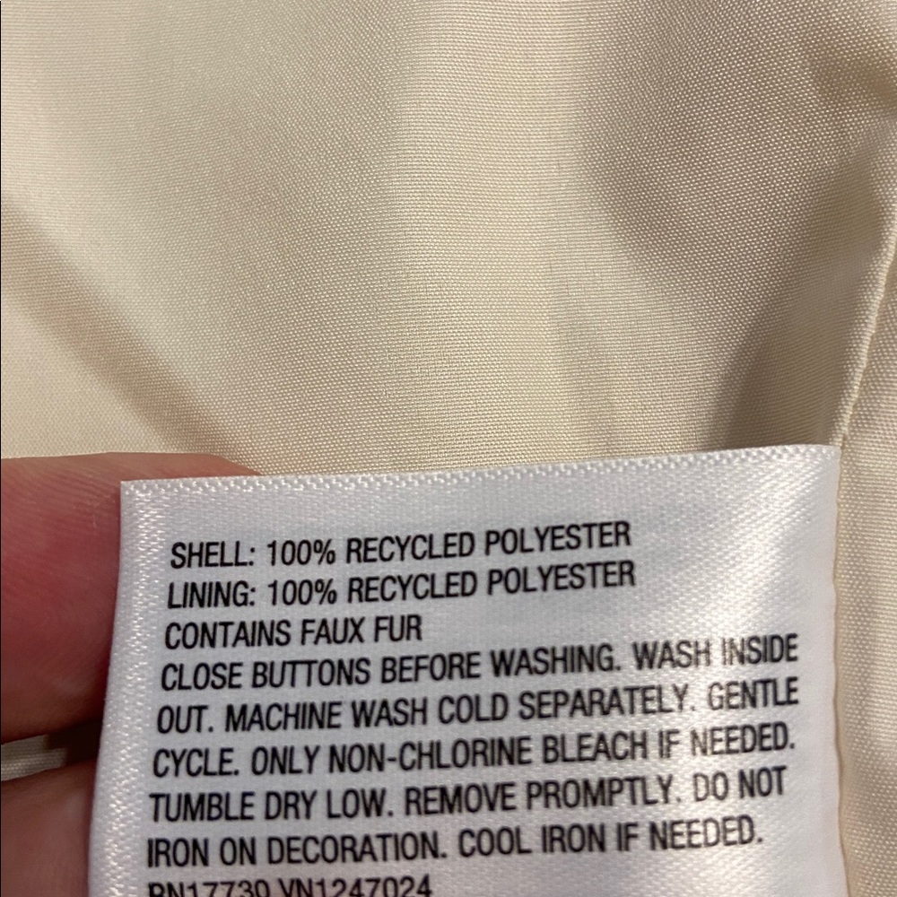 Future Collective Cozy Cream Jacket with Gold Buttons size 1X excellent cond - Picture 8 of 12